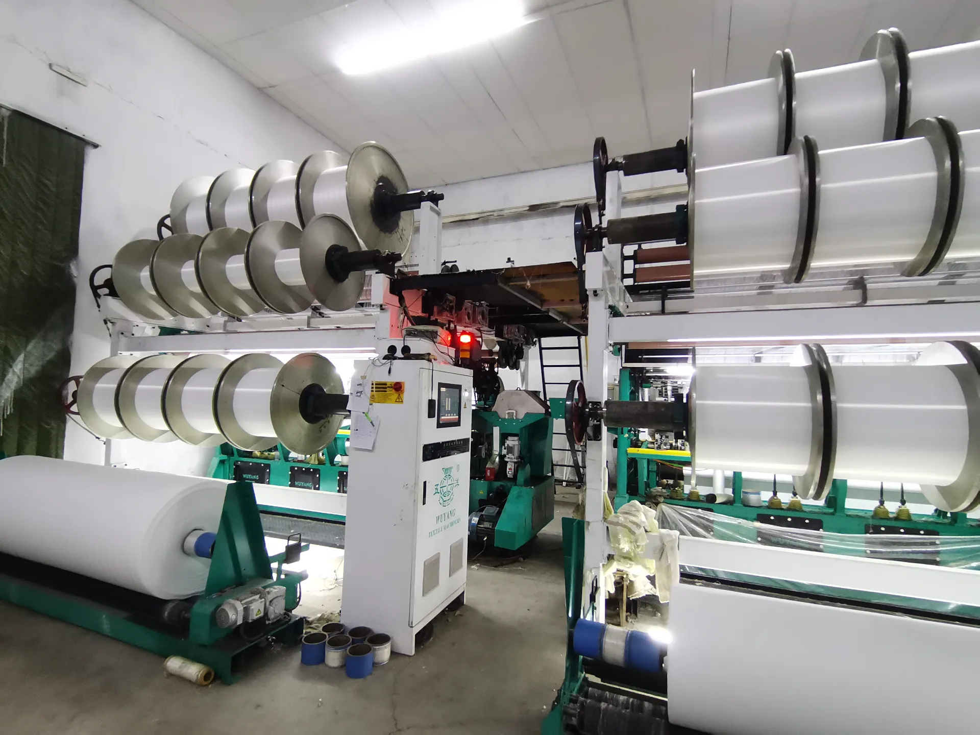 Versatile Applications of Smooth Disposable Napkin Buffing Towels